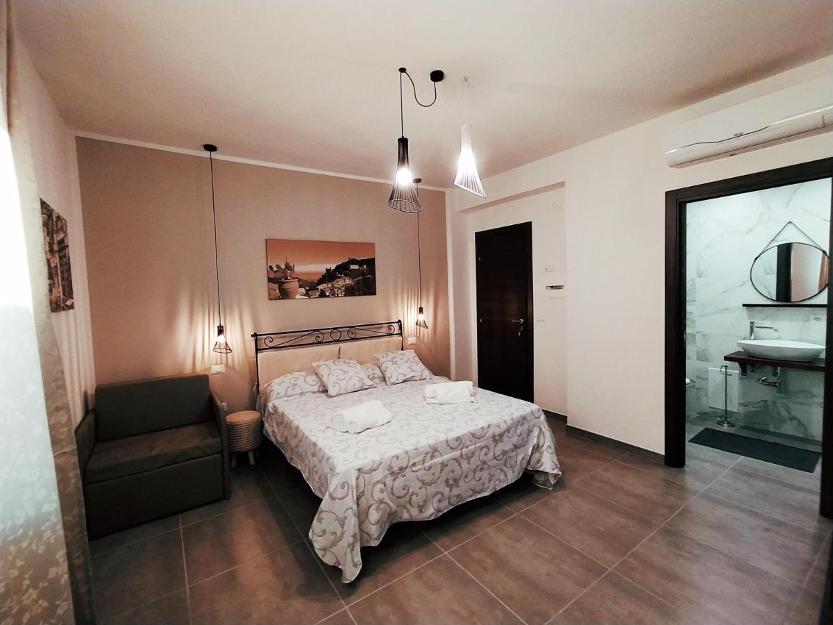 Pentefur Bed & Breakfast Savoca Bagian luar foto